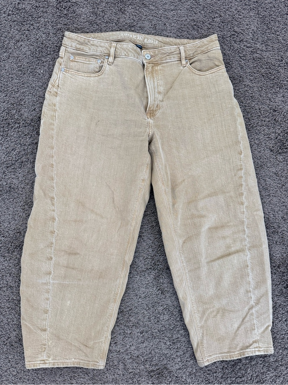 American Eagle Outfitters Women's Light Beige SZ short barrel Jean stretch